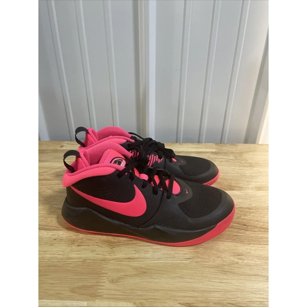Nike Team Hustle Shoes Black Pink Red Boys Size 6Y